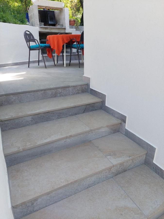 Apartman Sunset Plomin Exterior foto