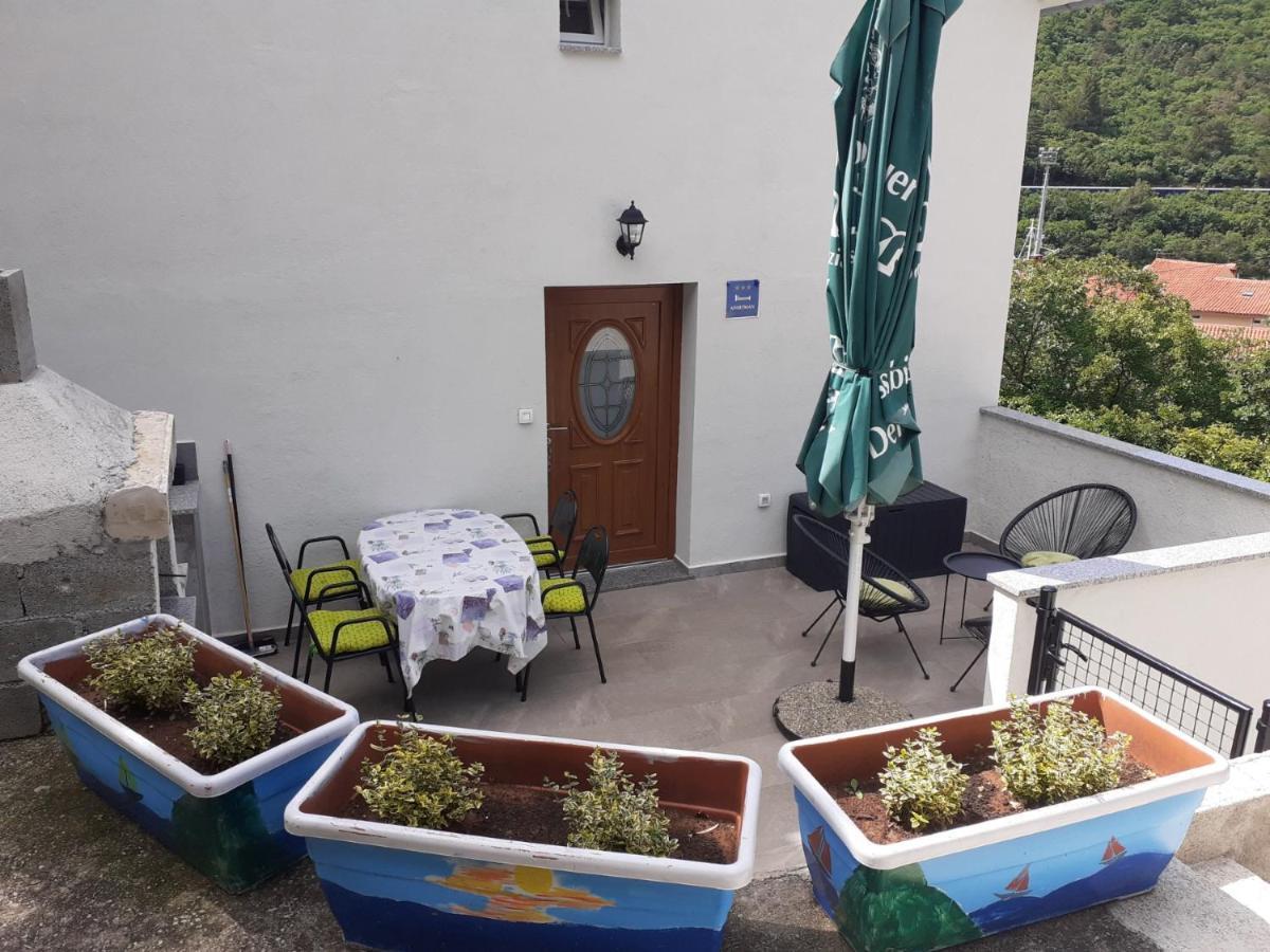 Apartman Sunset Plomin Exterior foto