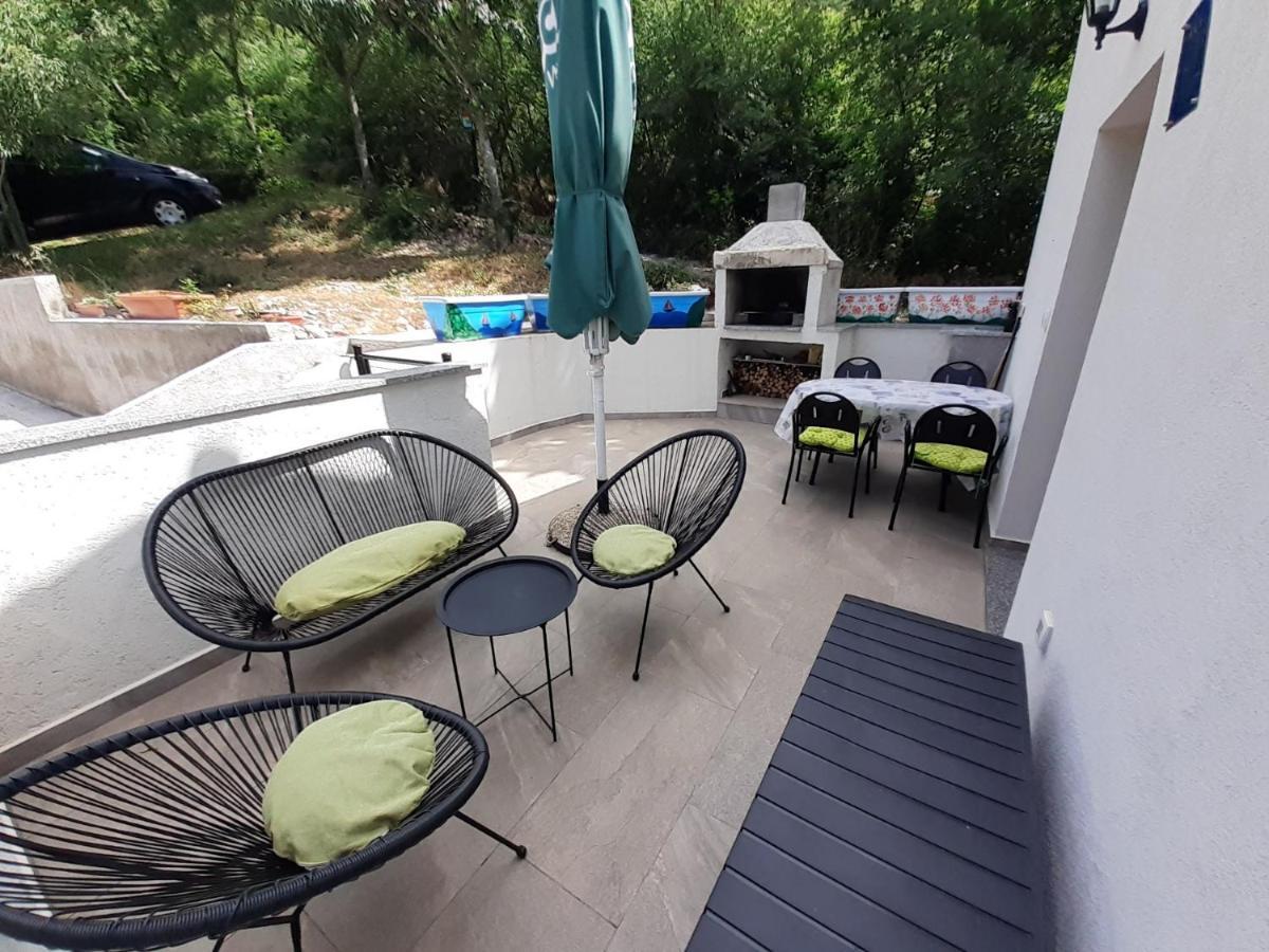 Apartman Sunset Plomin Exterior foto